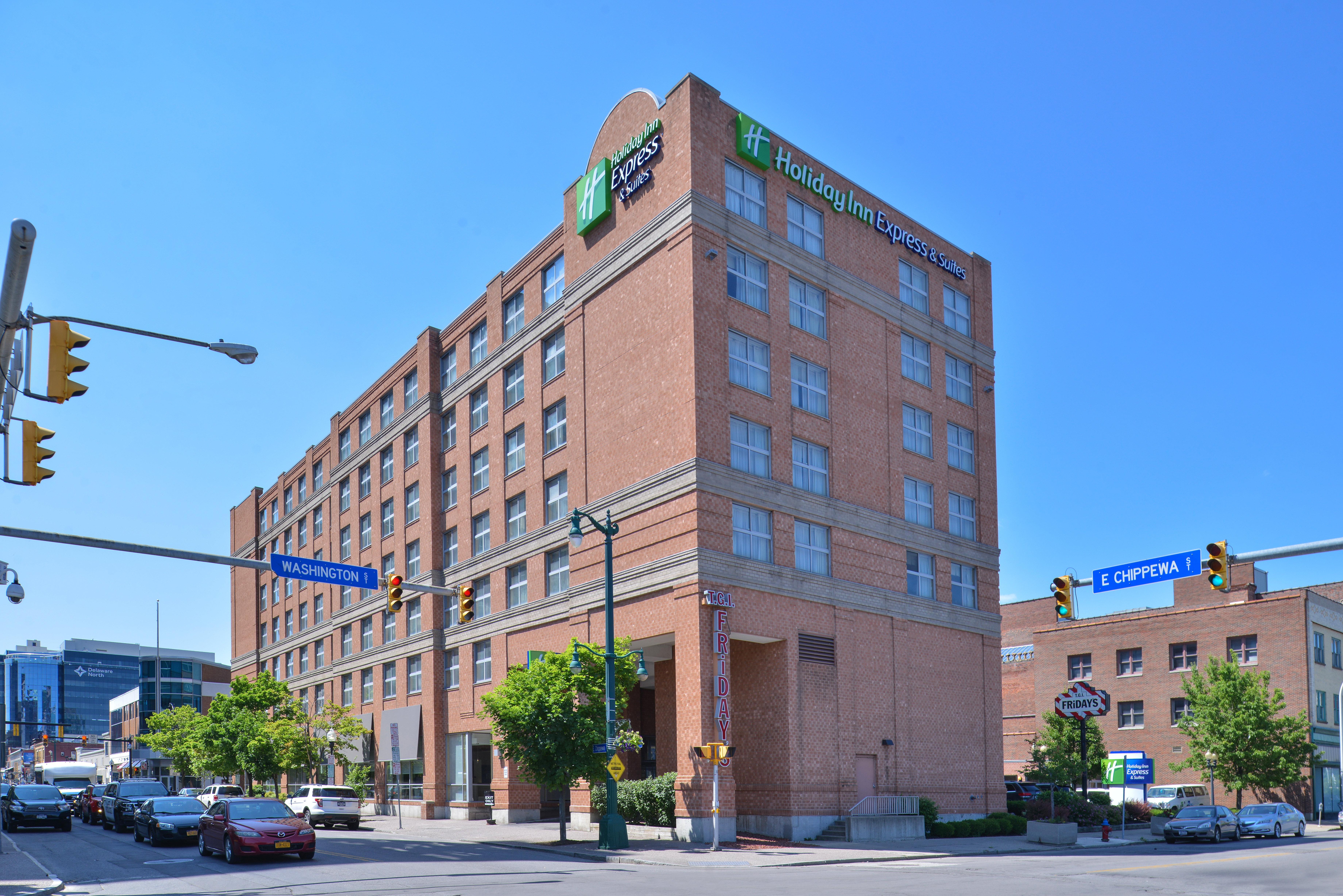 Holiday Inn Express & Suites Buffalo Downtown By Ihg Extérieur photo