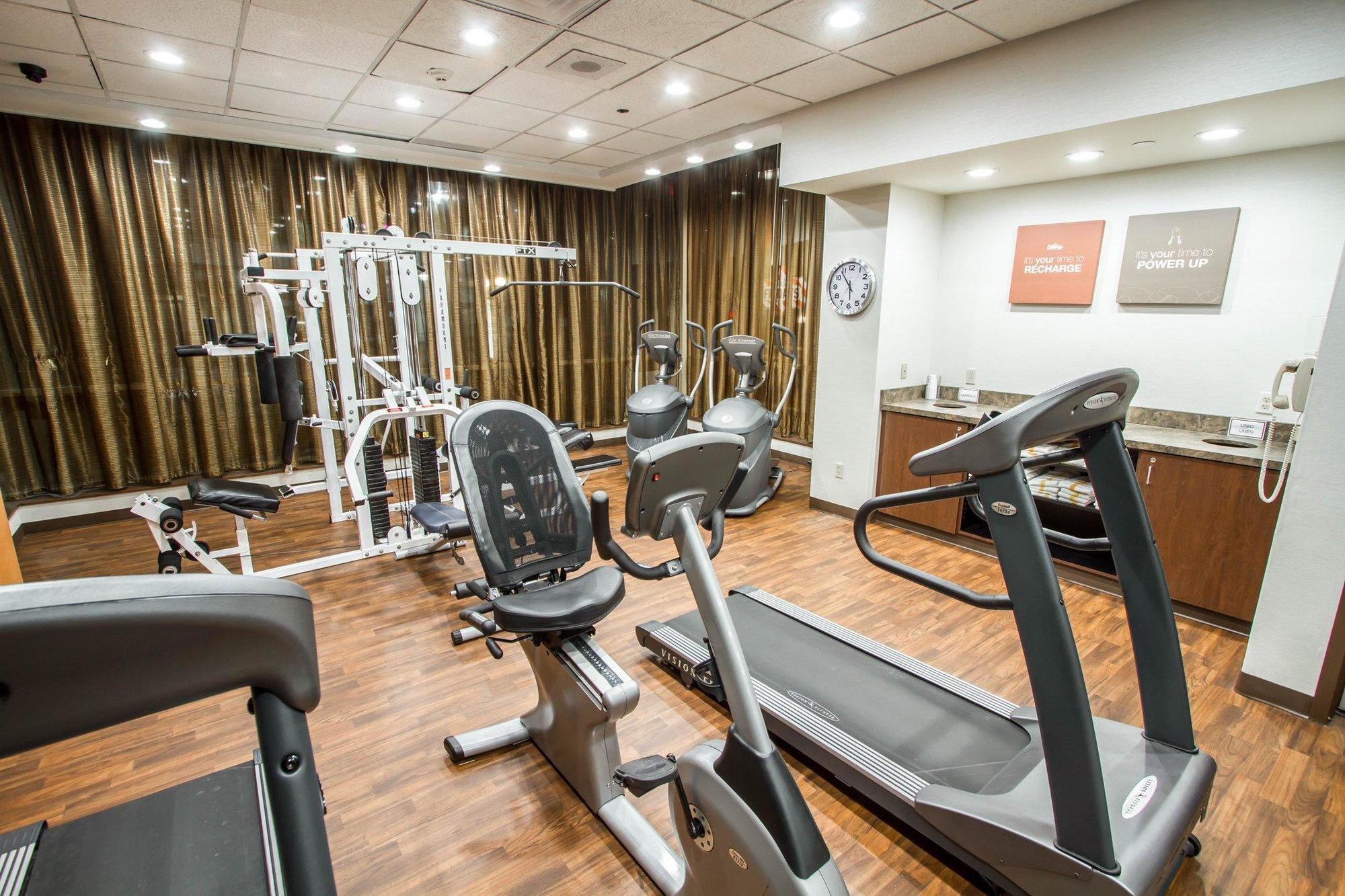 Holiday Inn Express & Suites Buffalo Downtown By Ihg Extérieur photo